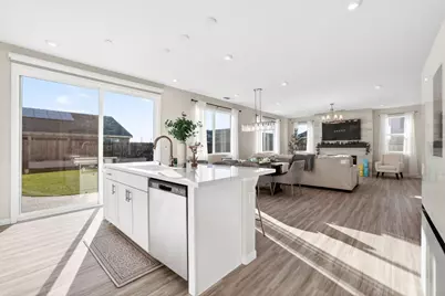 8285 Courage Drive, Sacramento, CA 95829 - Photo 21