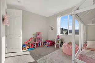 8285 Courage Dr, Sacramento, CA 95829 - Photo 29