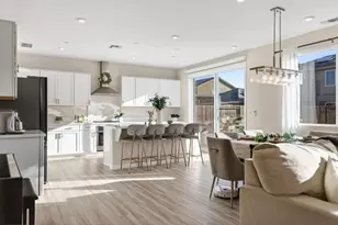 8285 Courage Dr, Sacramento, CA 95829 - Photo 11