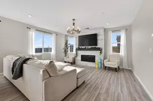 8285 Courage Dr, Sacramento, CA 95829 - Photo 9