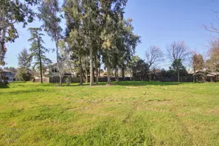 1136 Los Robles St, Davis, CA 95618 - Photo 1