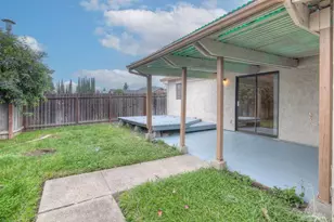 4802 Bandalin Way, Sacramento, CA 95823 - Photo 17