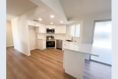 8271 Moorhaven Way, Sacramento, CA 95828 - Photo 7