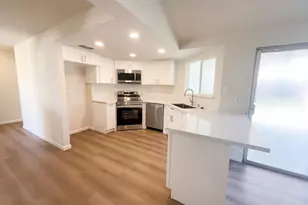 8271 Moorhaven Way, Sacramento, CA 95828 - Photo 7