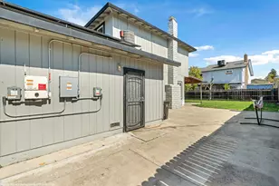 9578 Scarboro Pl, Stockton, CA 95209 - Photo 39