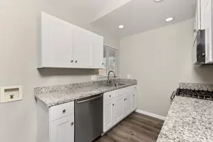 5450 73rd St, Sacramento, CA 95820 - Photo 15