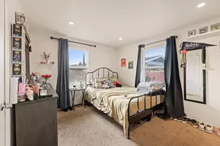 1073 Hacienda Dr, Manteca, CA 95336 - Photo 15