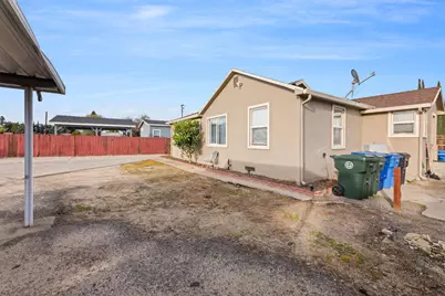 1073 Hacienda Drive, Manteca, CA 95336 - Photo 7