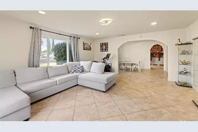 1073 Hacienda Drive, Manteca, CA 95336 - Photo 9