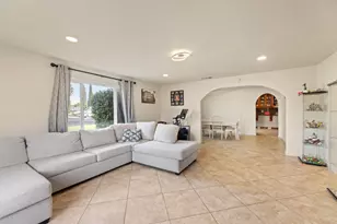 1073 Hacienda Dr, Manteca, CA 95336 - Photo 9
