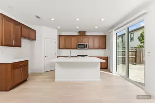 3609 Silver Pine Ln, Rocklin, CA 95677 - Photo 5