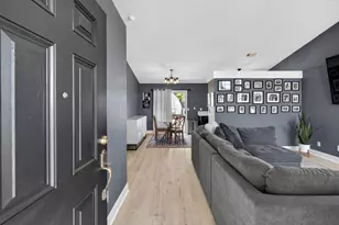 8337 Grand Cru Dr, Sacramento, CA 95829 - Photo 9