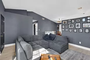 8337 Grand Cru Dr, Sacramento, CA 95829 - Photo 11