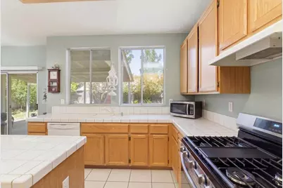 8283 Glencannon Way, Elk Grove, CA 95624 - Photo 9