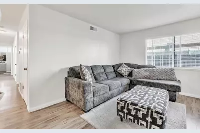 7517 Addison Way, Sacramento, CA 95822 - Photo 23