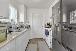 7517 Addison Way, Sacramento, CA 95822 - Photo 27