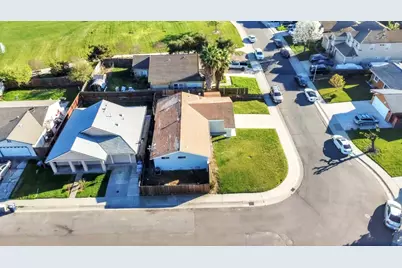 7517 Addison Way, Sacramento, CA 95822 - Photo 33