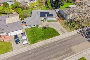 405 Garner Ln, Stockton, CA 95207 - Photo 19