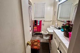 557 E 1st Ave, Chico, CA 95926 - Photo 11