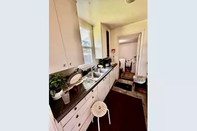 557 E 1st Avenue, Chico, CA 95926 - Photo 5