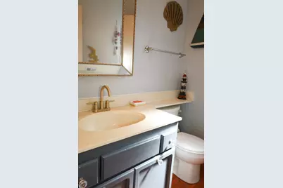 5808 Gentry Avenue, Stockton, CA 95210 - Photo 11