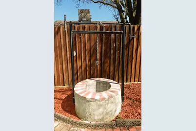 5808 Gentry Avenue, Stockton, CA 95210 - Photo 25