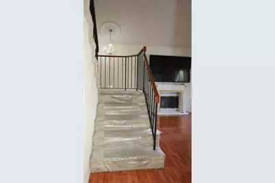 5808 Gentry Avenue, Stockton, CA 95210 - Photo 9