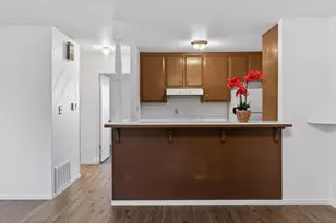 3137 Occidental Dr, Sacramento, CA 95826 - Photo 7