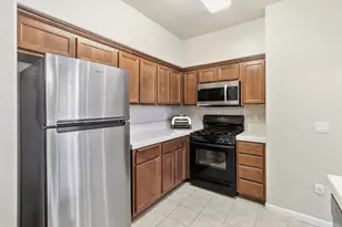 9640 Coney Island Cir, Elk Grove, CA 95758 - Photo 17