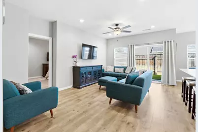 1390 Betty Avenue, Woodland, CA 95776 - Photo 5