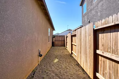 526 Bedfordshire Drive, Patterson, CA 95363 - Photo 27