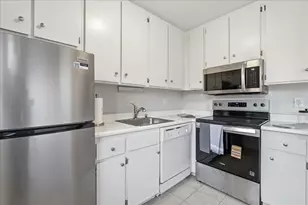 820 Woodside Ln, Sacramento, CA 95825 - Photo 13