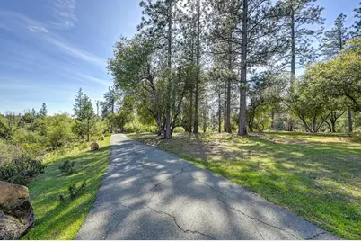 19736 Jesus Maria, Mokelumne Hill, CA 95245 - Photo 3