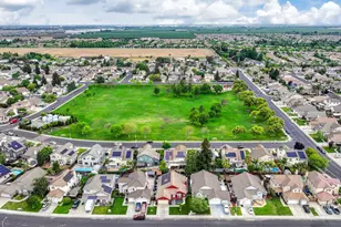 1922 Northgate Dr, Manteca, CA 95336 - Photo 41