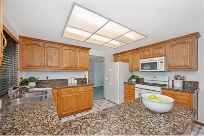 7326 Winnett Way, Sacramento, CA 95823 - Photo 11