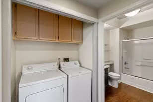 5201 Laguna Oaks Dr, Elk Grove, CA 95758 - Photo 13