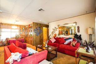 Dahlia Ave, Sacramento, CA 95828 - Photo 13