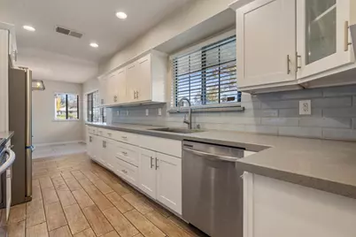 931 Amberwood Rd, Sacramento, CA 95864 - Photo 15