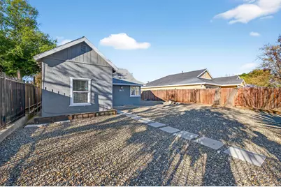 3813 23rd Avenue, Sacramento, CA 95820 - Photo 5
