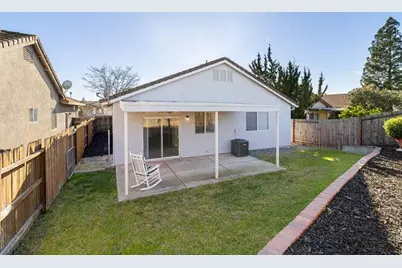 7945 Neyland Court, Sacramento, CA 95829 - Photo 37