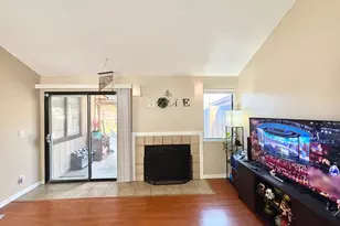 9328 Aizenberg Cir, Elk Grove, CA 95624 - Photo 9