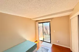 9328 Aizenberg Cir, Elk Grove, CA 95624 - Photo 13