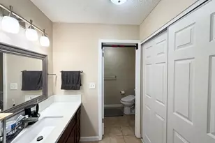 9328 Aizenberg Cir, Elk Grove, CA 95624 - Photo 19