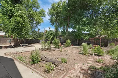 845 W Magnolia Street, Stockton, CA 95203 - Photo 29