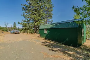 8133 West Old Emigrant Trail, Mountain Ranch, CA 95246 - Photo 35