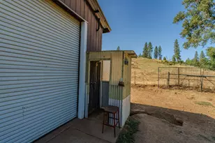 8133 West Old Emigrant Trail, Mountain Ranch, CA 95246 - Photo 29