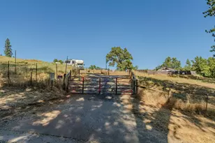 8133 West Old Emigrant Trail, Mountain Ranch, CA 95246 - Photo 7