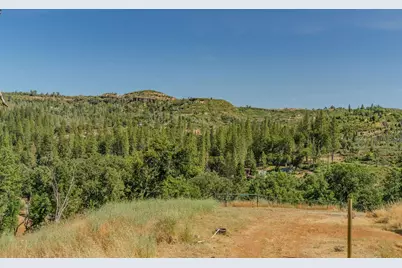 8133 West Old Emigrant Trail, Mountain Ranch, CA 95246 - Photo 13