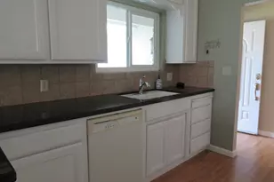 2016 Sweetwater Dr, Modesto, CA 95355 - Photo 9