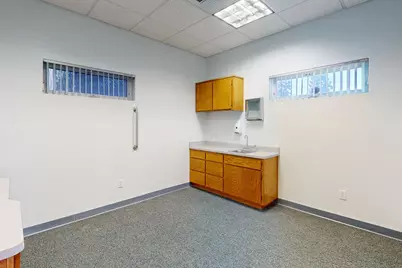 450 Queens Avenue, Yuba City, CA 95991 - Photo 25